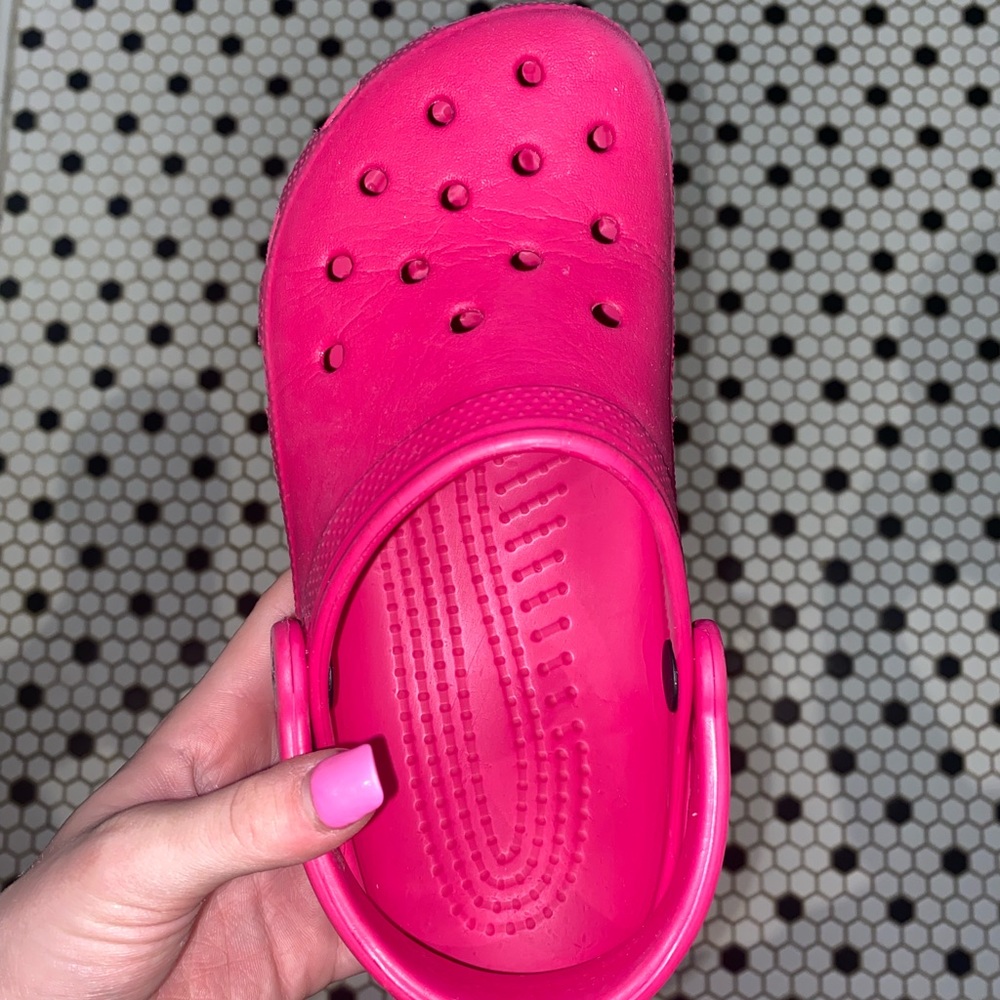 ⭐️HOT PINK CROCS⭐️
